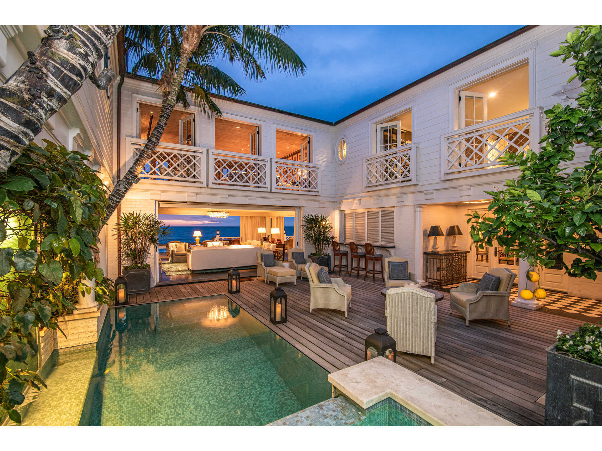 Francis York A Resort Developer’s Oceanfront Malibu Mansion17.jpg