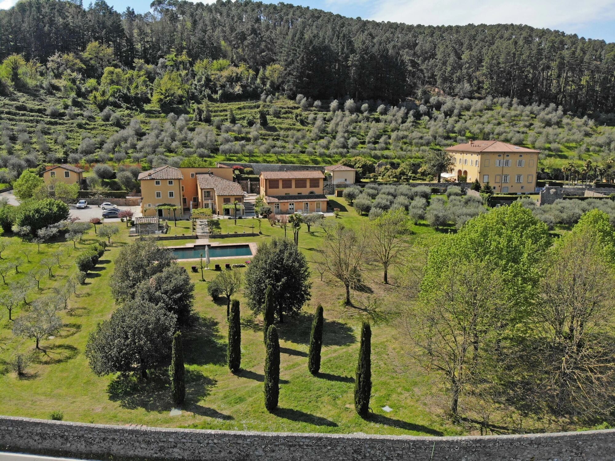 Francis York A Portfolio of Luxury Tuscan Villa Rentals is Coming to Auction1.jpeg