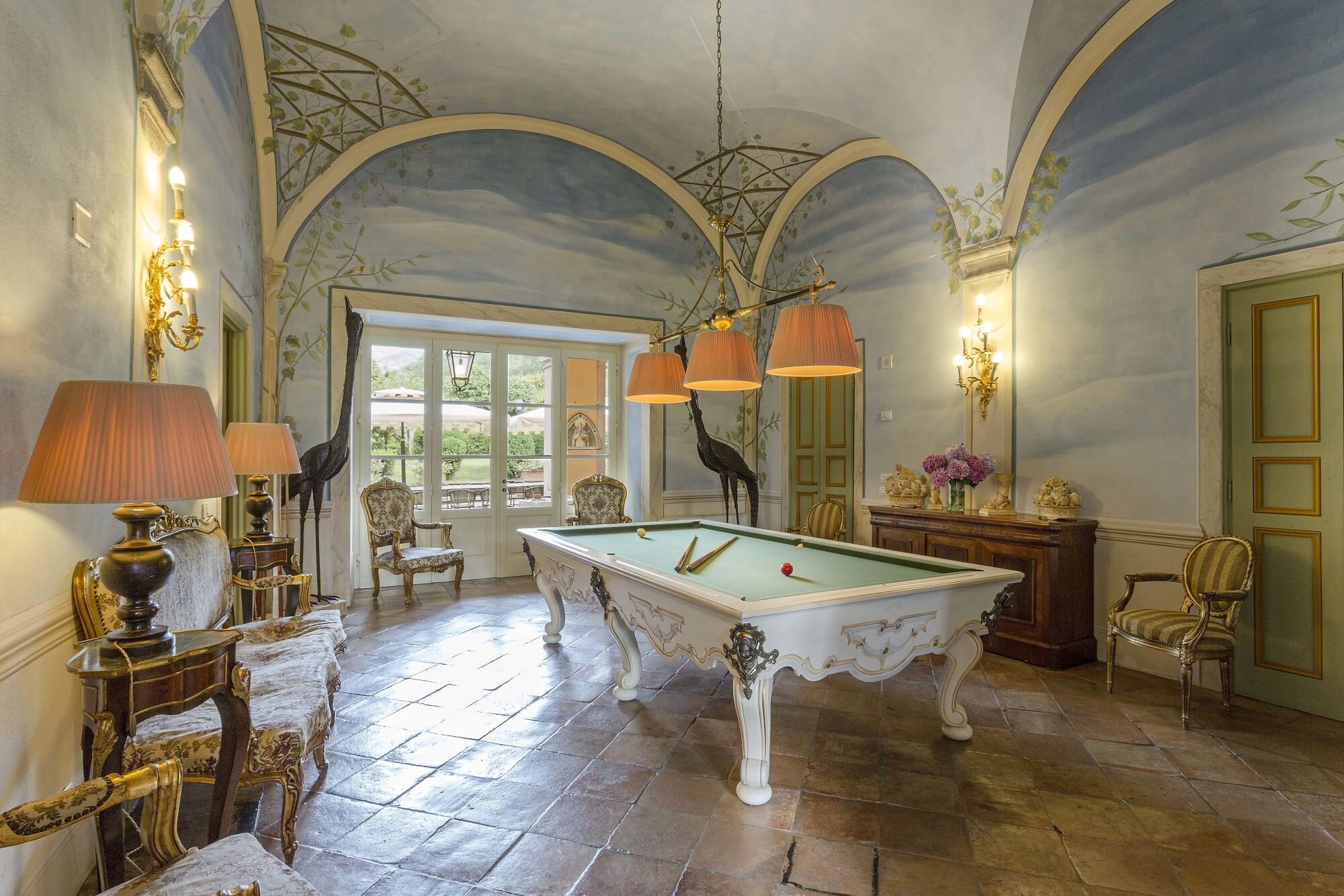 Francis York A Portfolio of Luxury Tuscan Villa Rentals is Coming to Auction18.jpeg