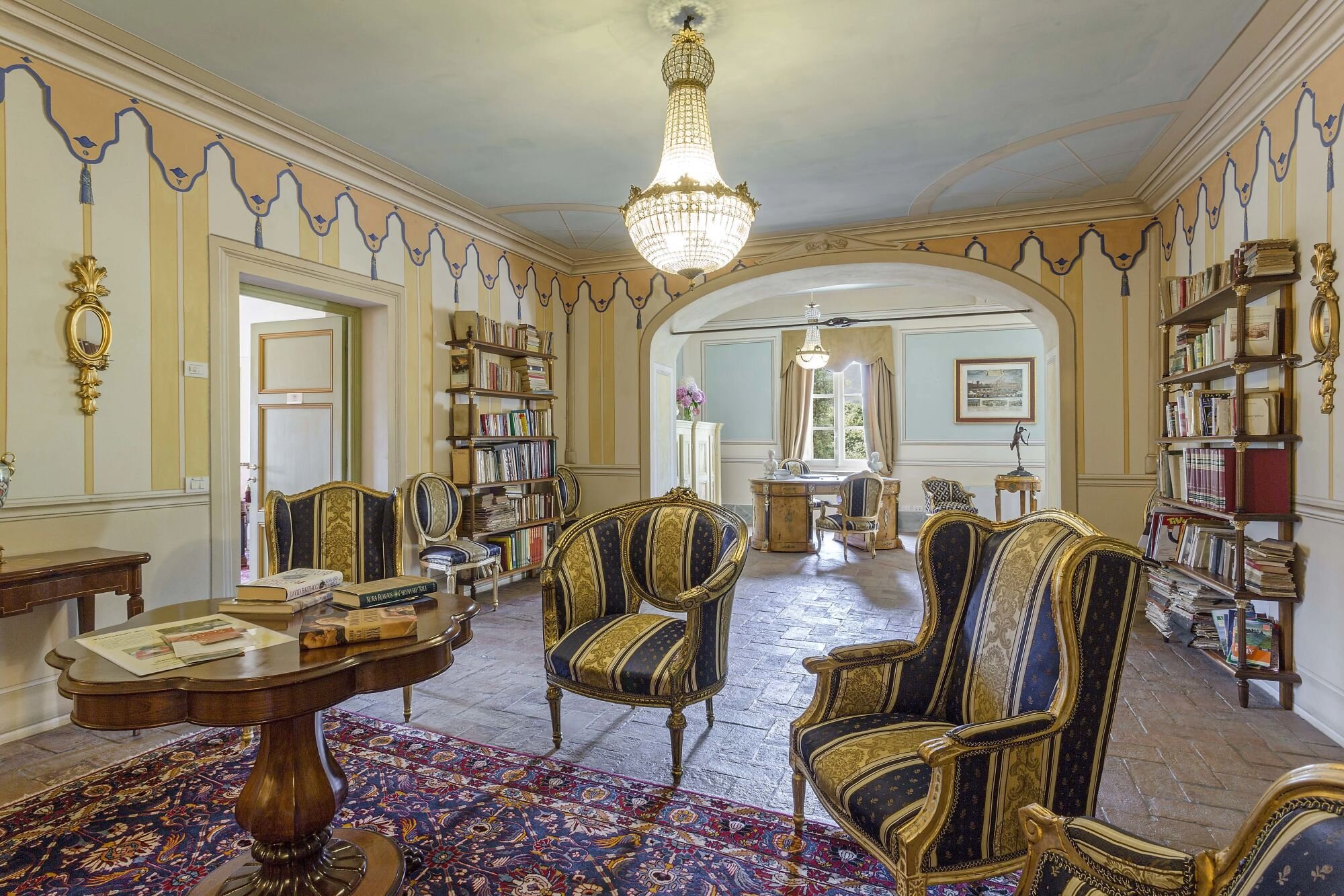 Francis York A Portfolio of Luxury Tuscan Villa Rentals is Coming to Auction23.jpeg