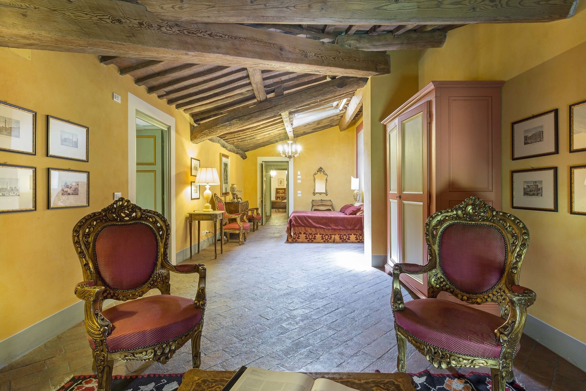 Francis York A Portfolio of Luxury Tuscan Villa Rentals is Coming to Auction31.jpeg