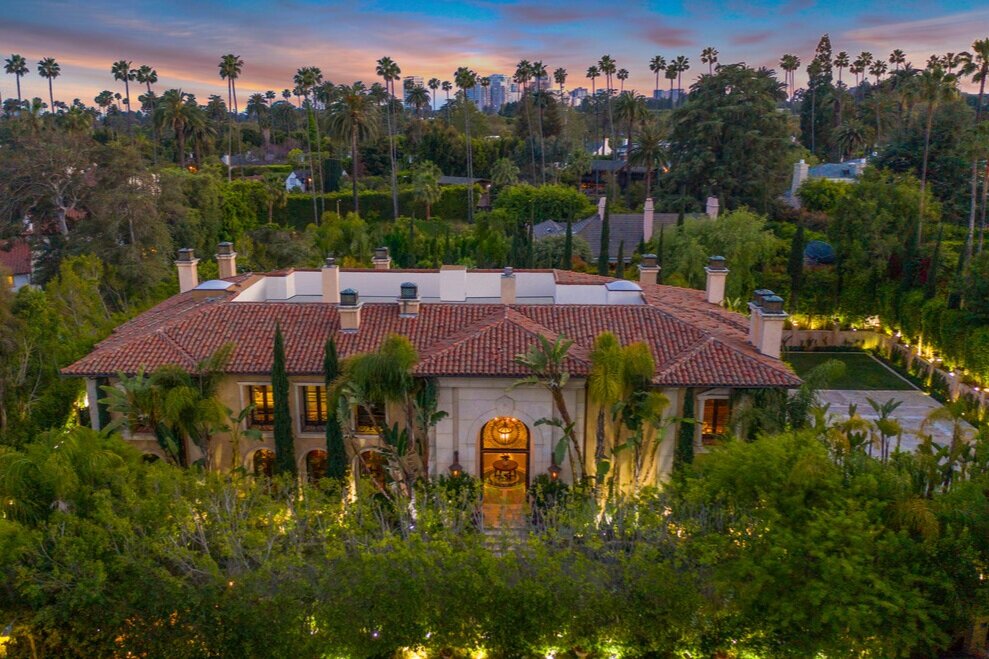 An Exquisite Estate In Beverly Hills, Exquisite Landscaping San Diego