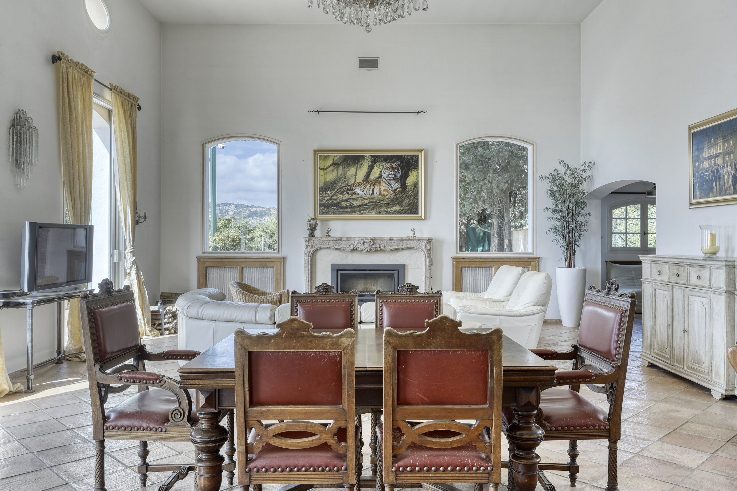 Francis York French Riviera Bastide With Panoramic Views 8.jpeg