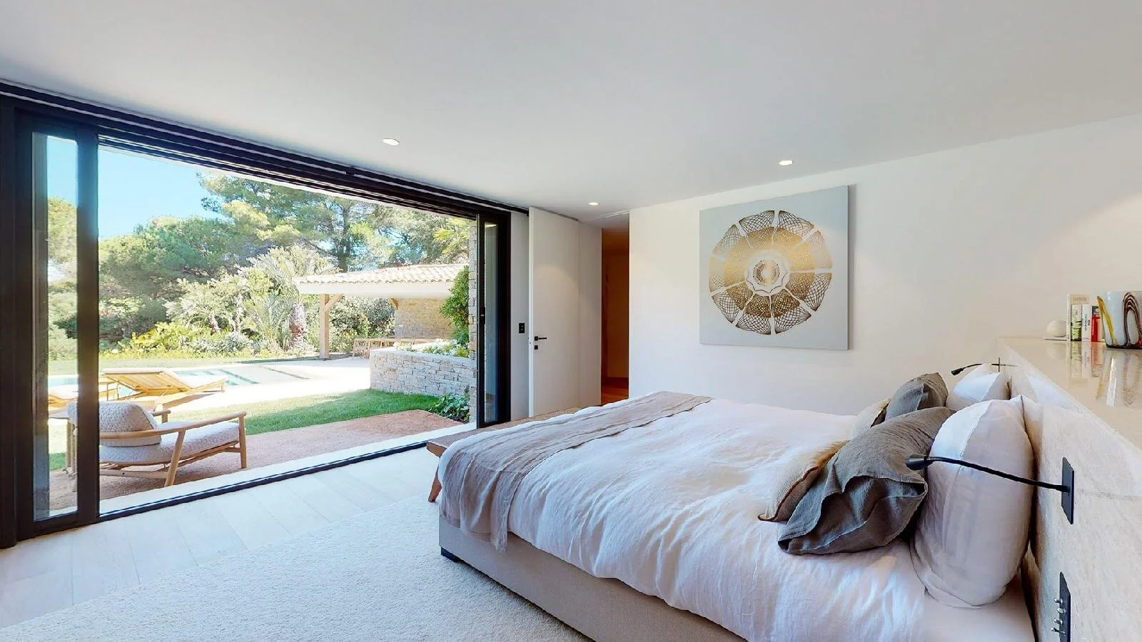 Francis York Carlton Internation - Luxury Villa Rental in Les Parcs de St Tropez21.jpeg