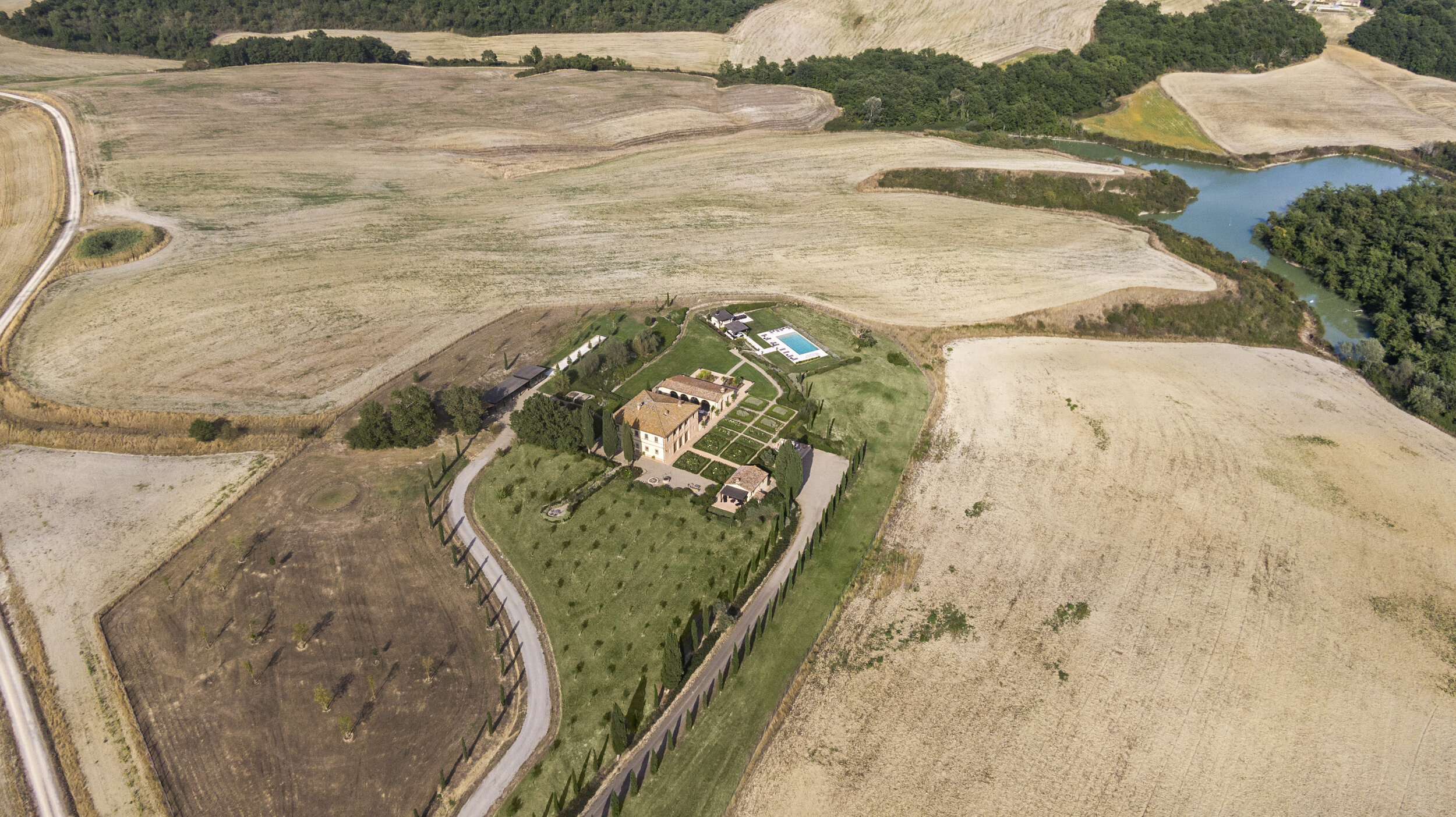 Francis York Contemporary Villa and Compound in Tuscany 6.jpg
