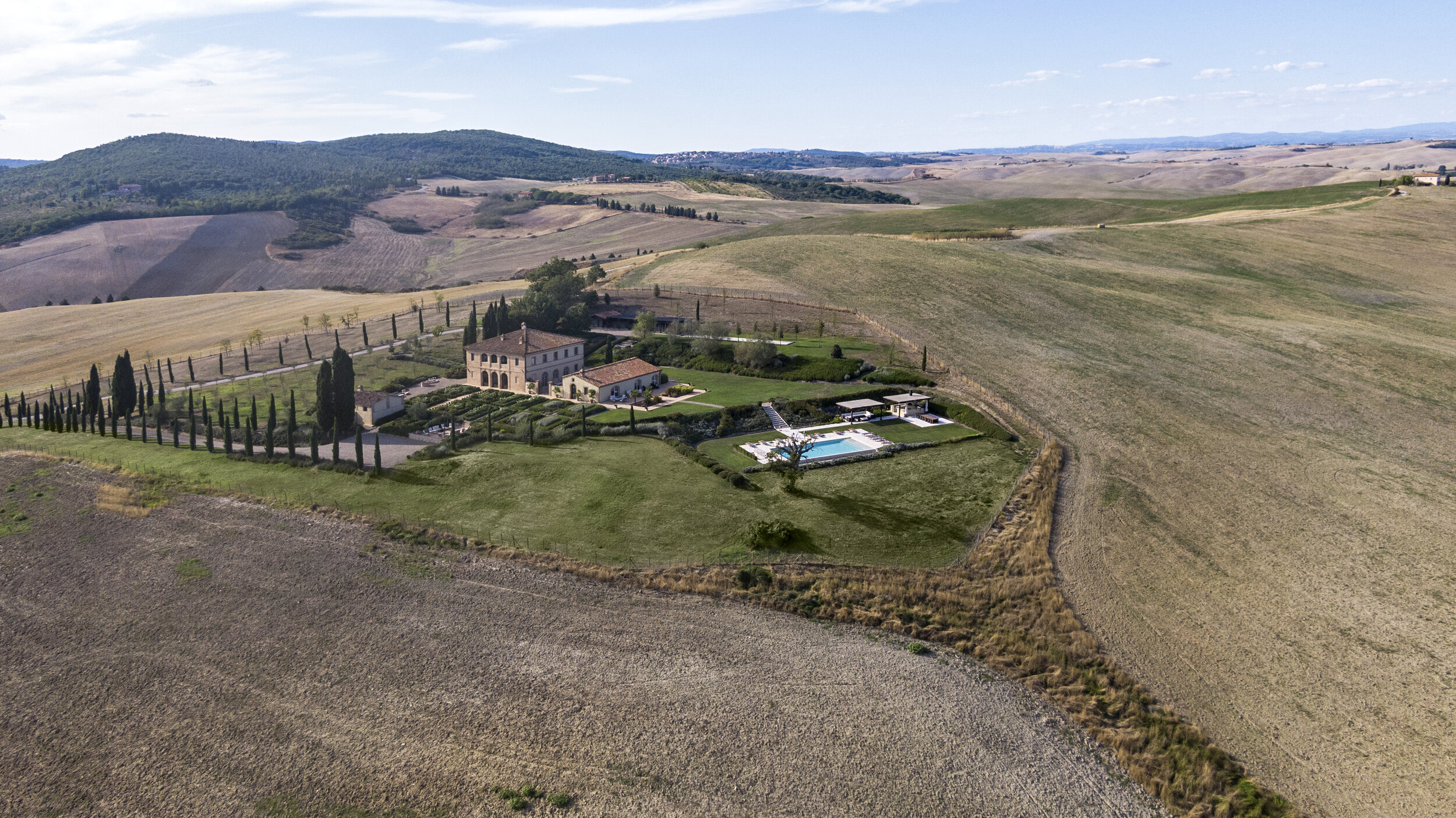 Francis York Contemporary Villa and Compound in Tuscany 1.jpg