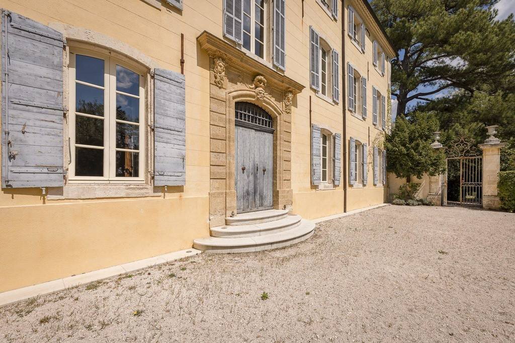 Francis York 18th Century Bastide in the Aix-in-Provence Countryside 41.jpg