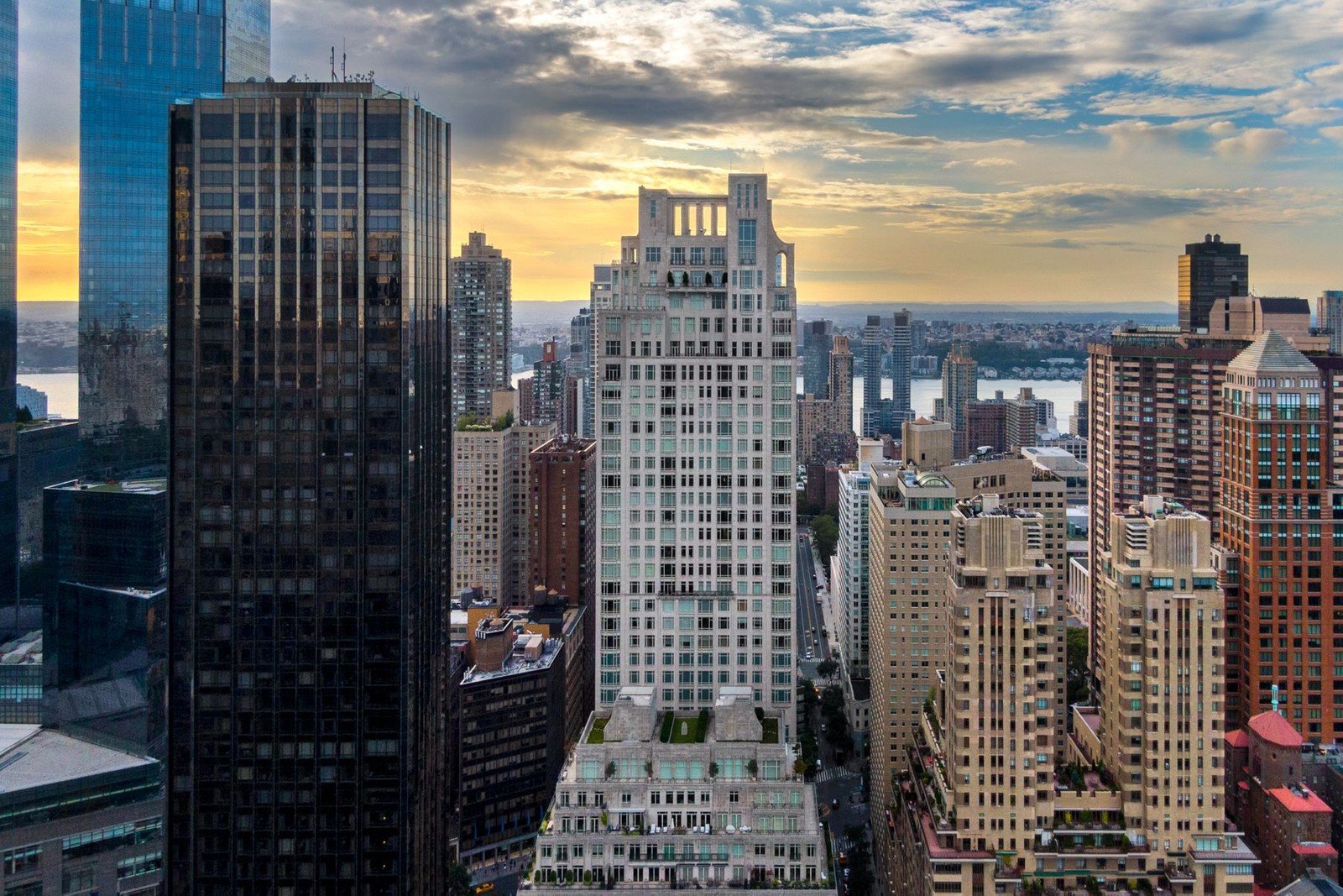 Francis York An Axel Vervoordt-Designed Residence Overlooking Central Park 49.jpeg