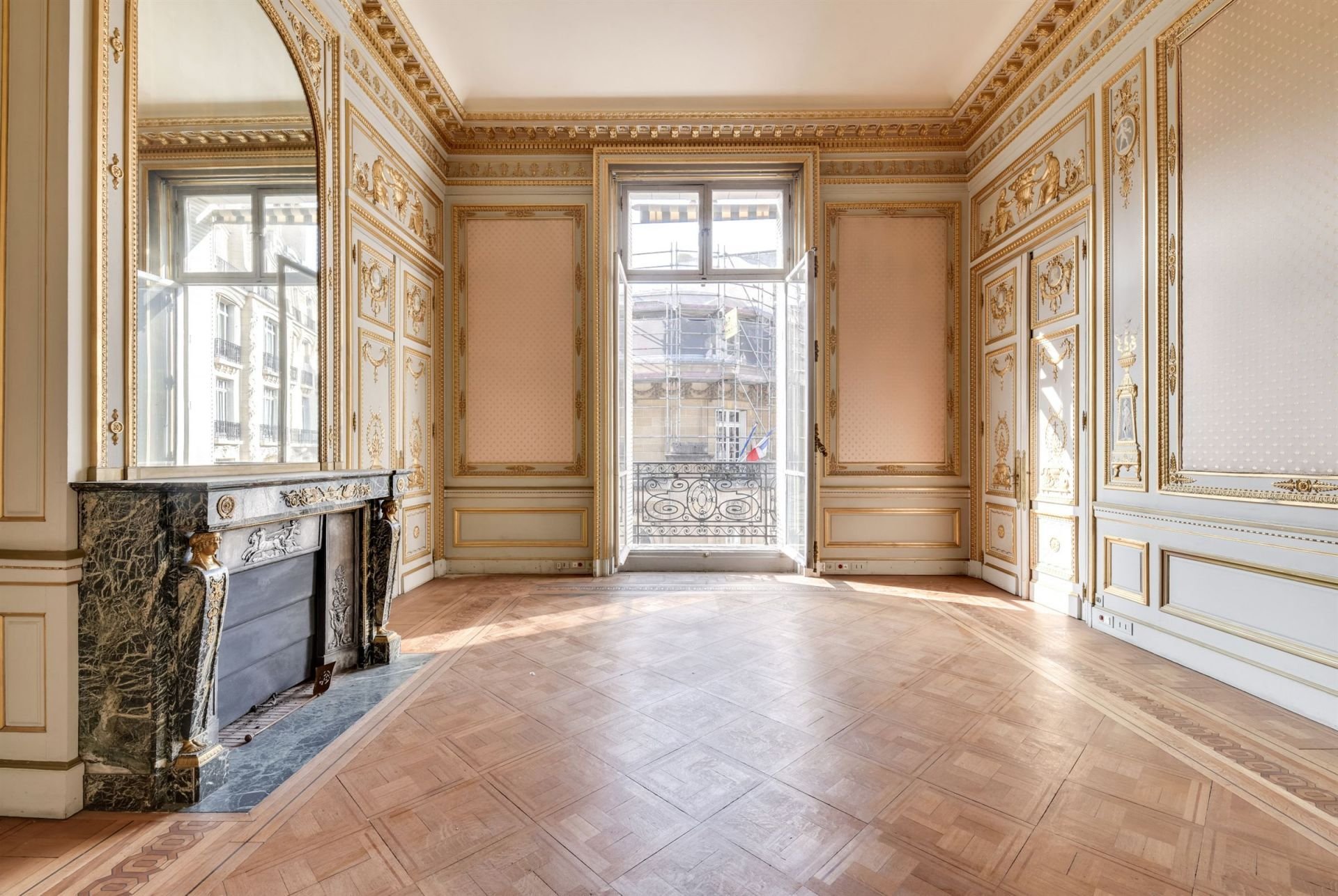 Francis York Outstanding Private Mansion in the 16th Arrondissement 9.jpg