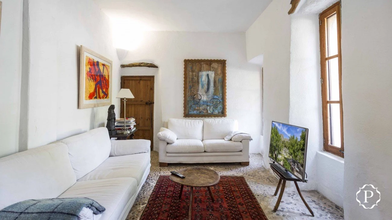 Francis York Magnificent Country Estate in Mallorca 3.jpeg