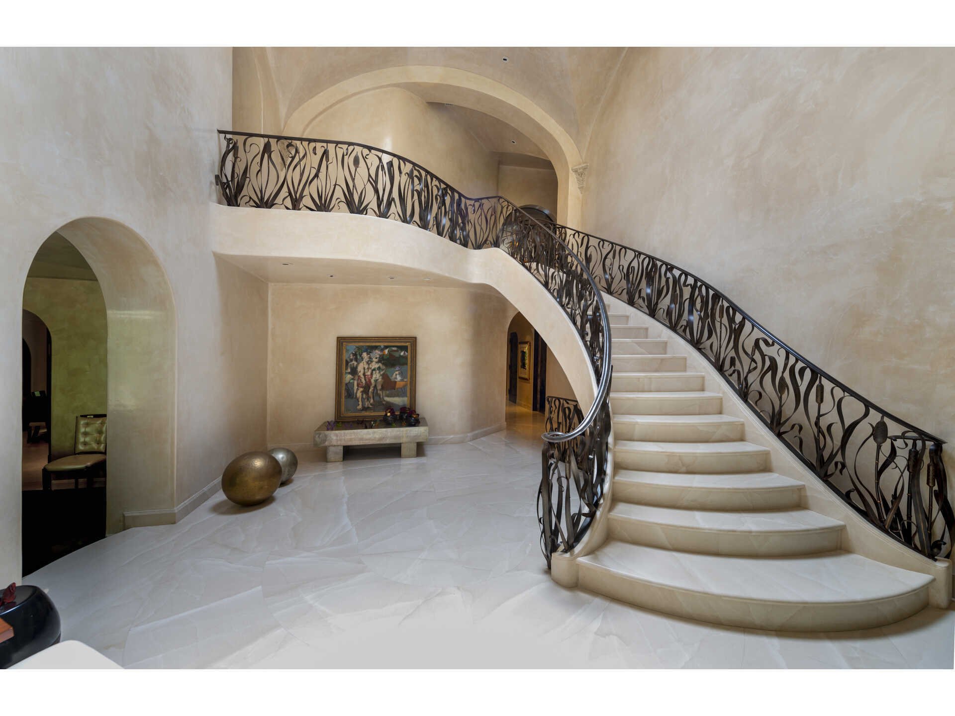Francis York European-Style Villa in the Heart of Beverly Hills 35.jpg