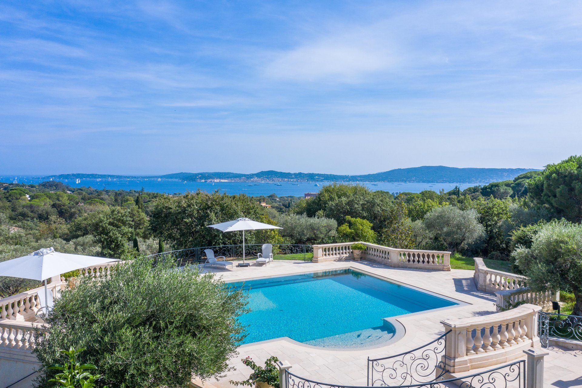 Francis York Iconic French Riviera Villa Overlooking the Bay of Saint Tropez 4.jpg