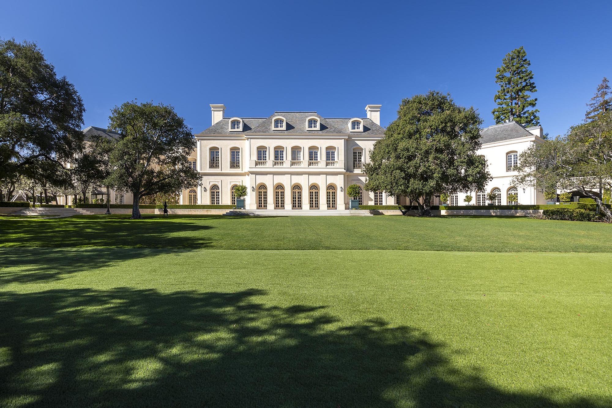 Francis York The 'Spelling Manor' is Back on the Market for $165M 3.jpg