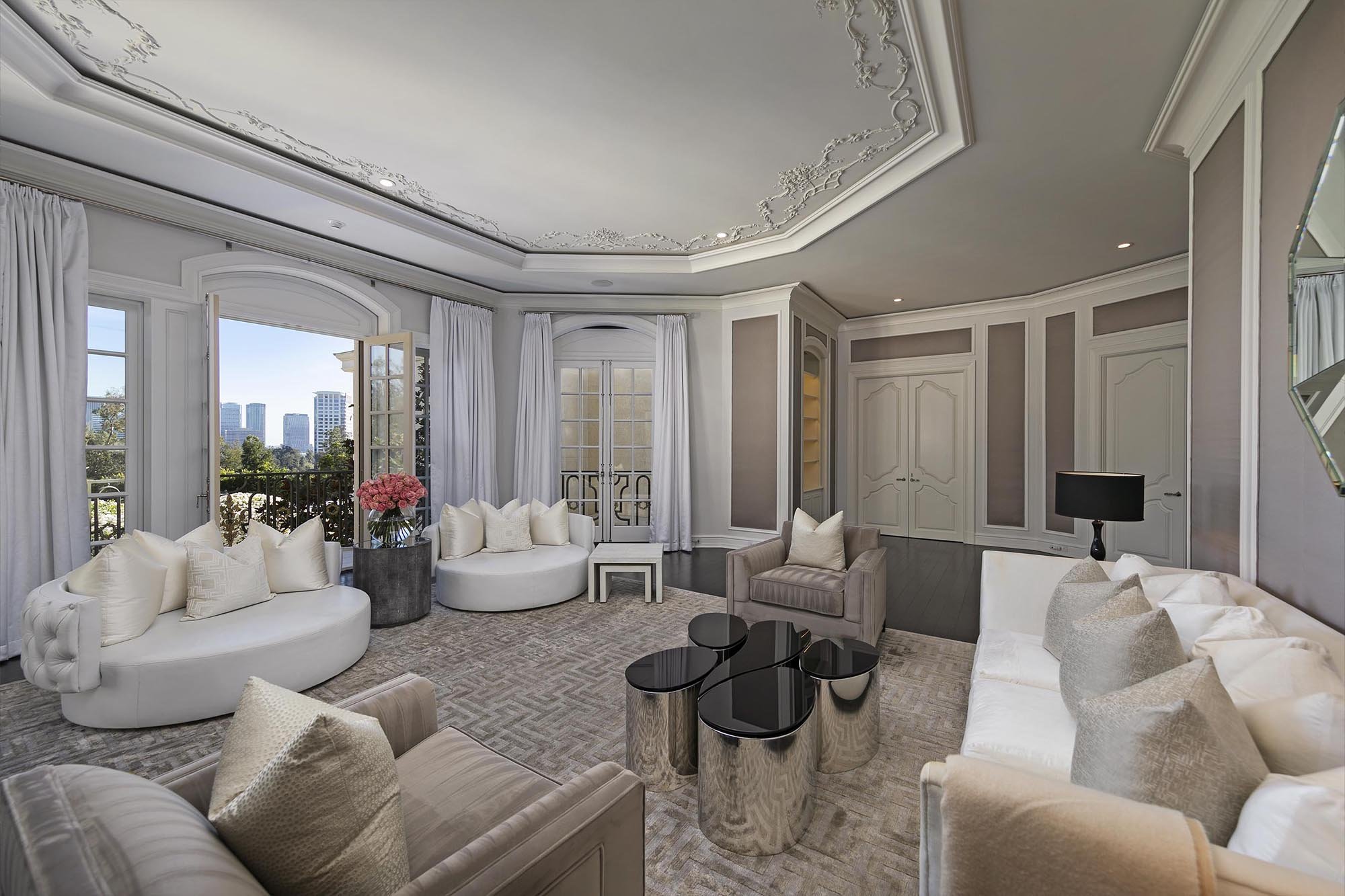 Francis York The 'Spelling Manor' is Back on the Market for $165M 18.jpg