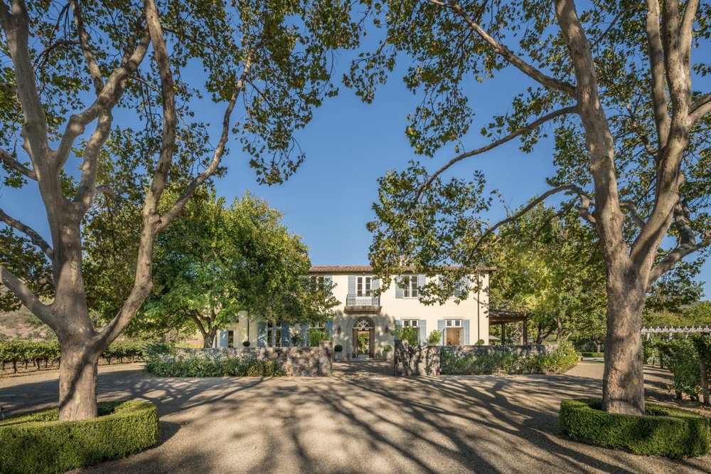 Francis YorkProvençal-Style Estate in Napa Valley Available for Rent 18.jpeg