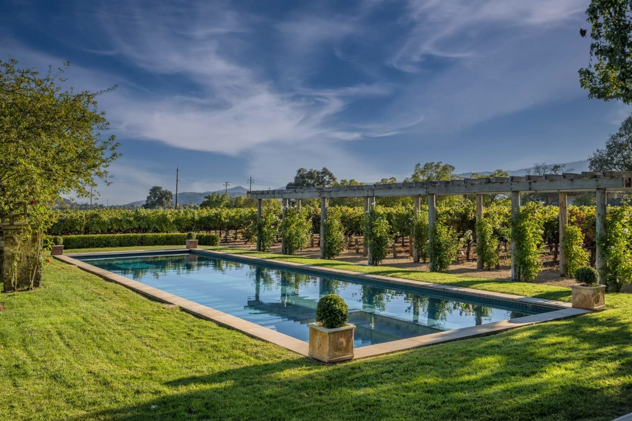 Francis YorkProvençal-Style Estate in Napa Valley Available for Rent 34.jpeg