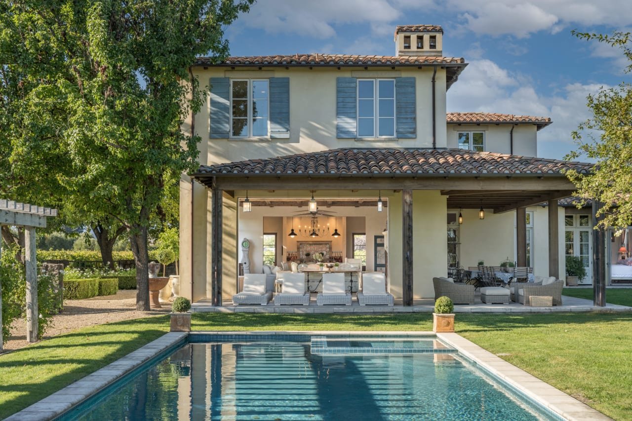 Francis YorkProvençal-Style Estate in Napa Valley Available for Rent 6.jpeg