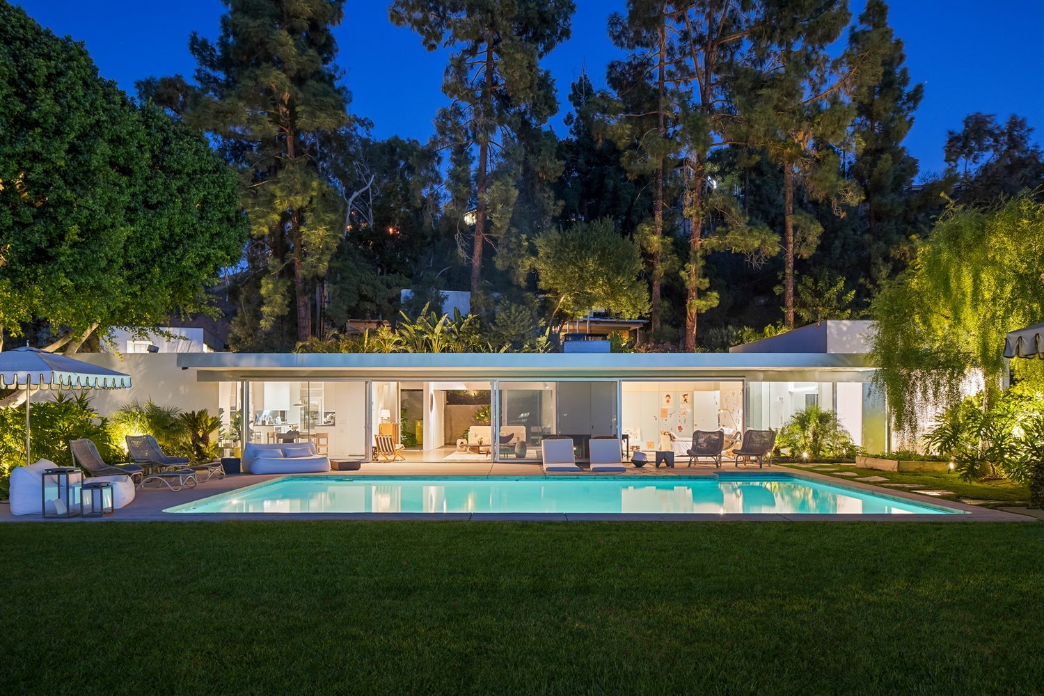Francis YorkThe Loring House in Los Angeles by Architect Richard Neutra 1.jpg