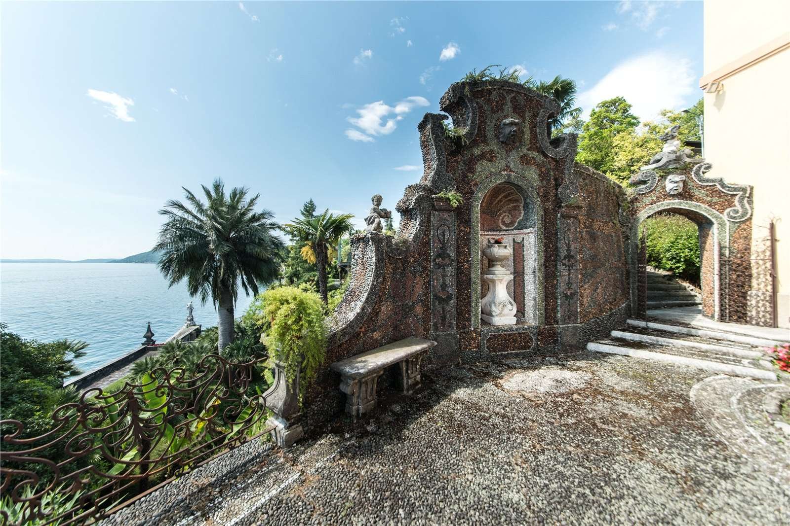 Francis YorkVilla L'Eremitaggio: Historic Villa On Lake Maggiore 12.jpg