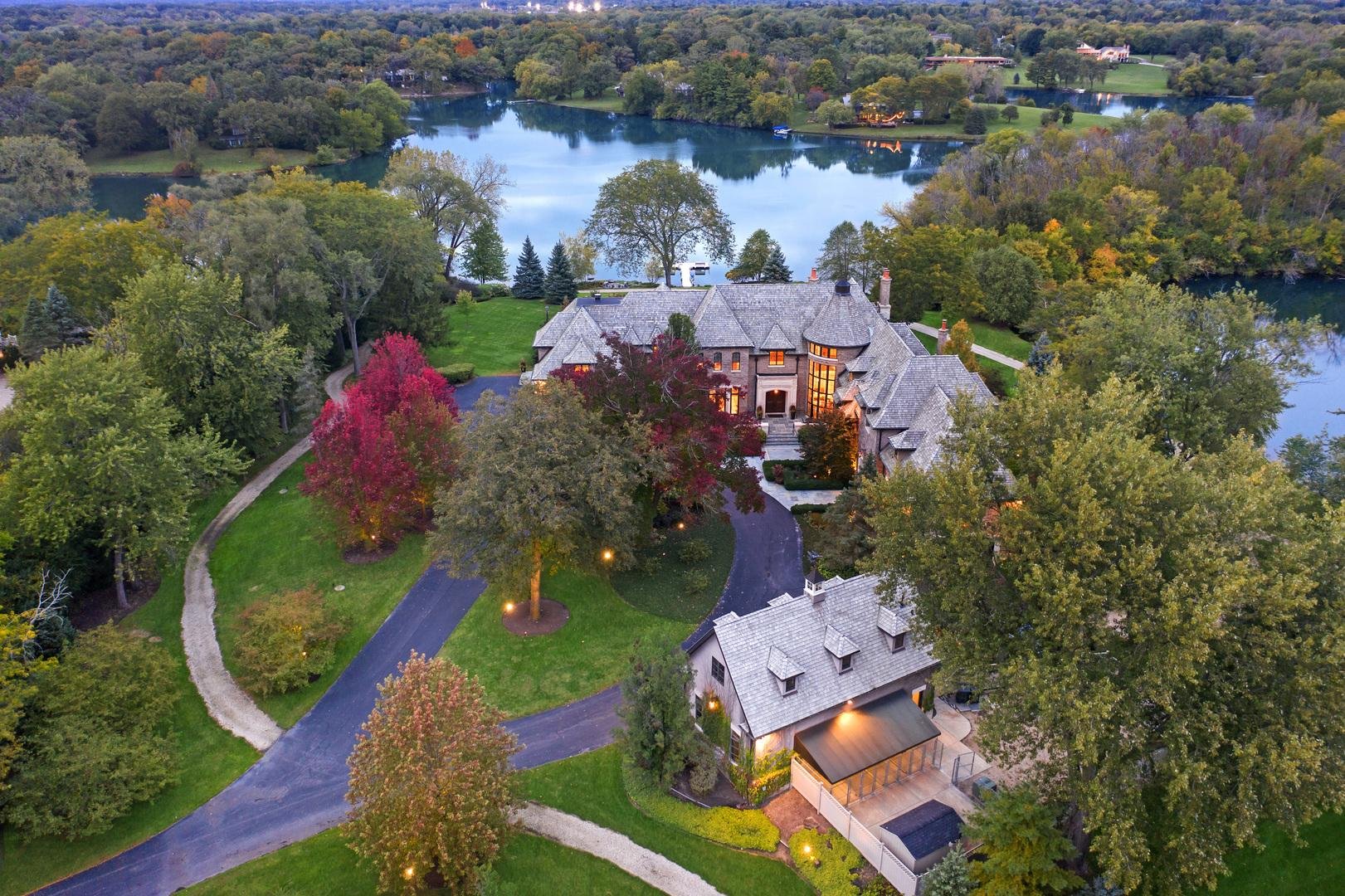 Francis York One of the Most Beautiful Homes For Sale in Illinois 7.jpeg