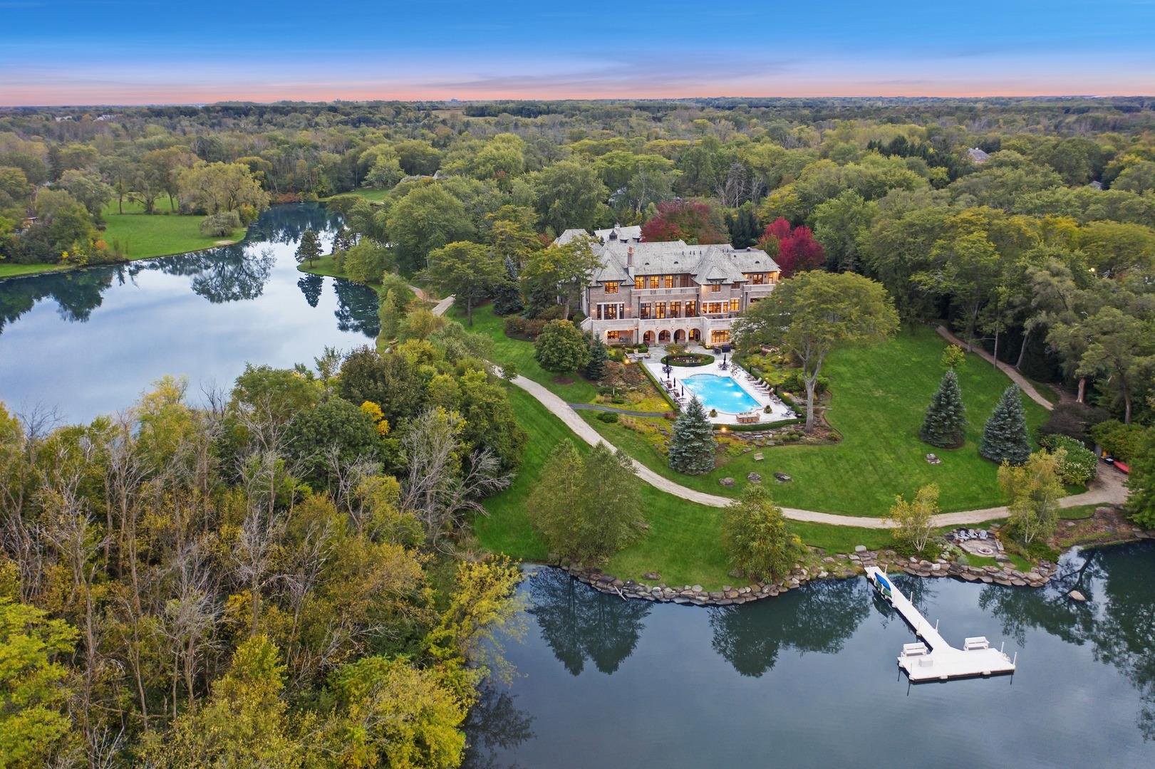 Francis York One of the Most Beautiful Homes For Sale in Illinois 20.jpg