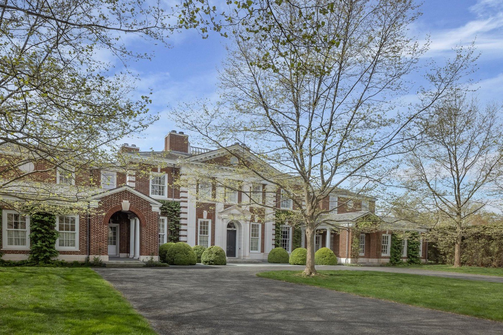 Francis York Timeless Country Estate in Bedminster, New Jersey 4.jpeg