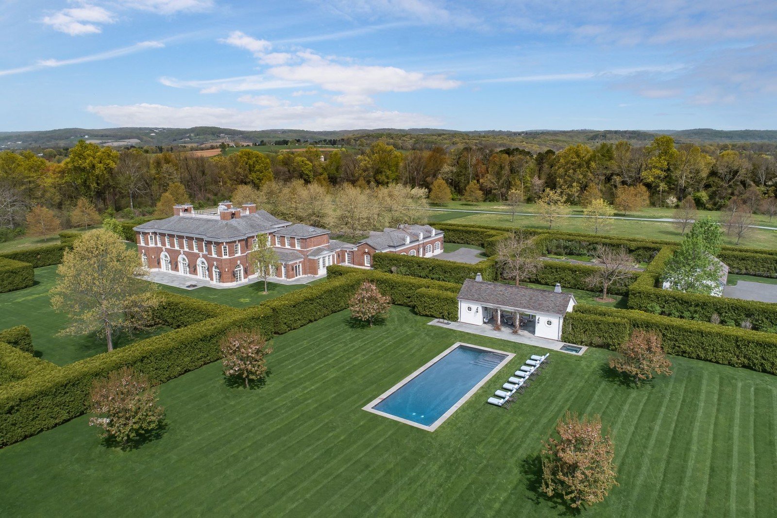 Francis York Timeless Country Estate in Bedminster, New Jersey 2.jpeg
