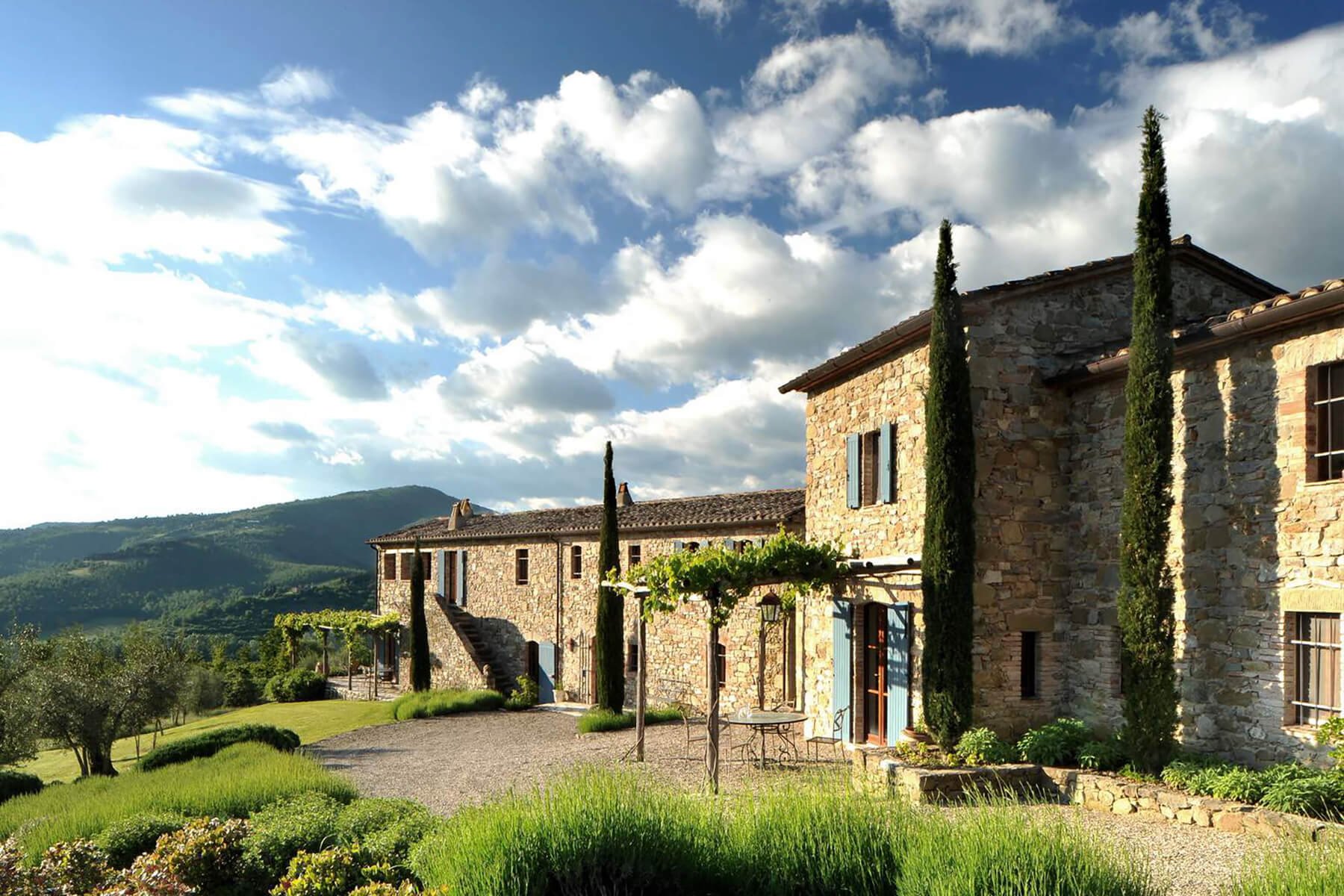 Francis York This Boutique Farmhouse in the Umbrian Hills is Available as a Luxury Villa Rental 1.jpg