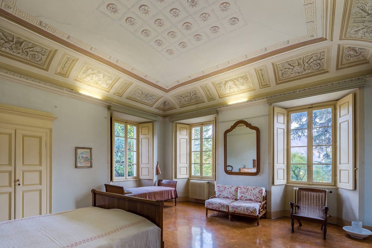 Francis York 18th Century Villa in the Hills Above Lake Como 24.jpeg