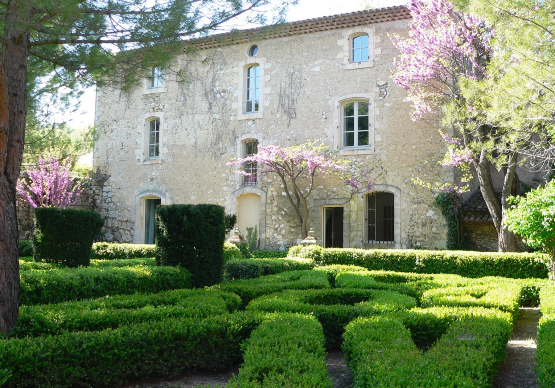 Francis York Dreamy French Bastide in the Golden Triangle of the Luberon 35.jpg