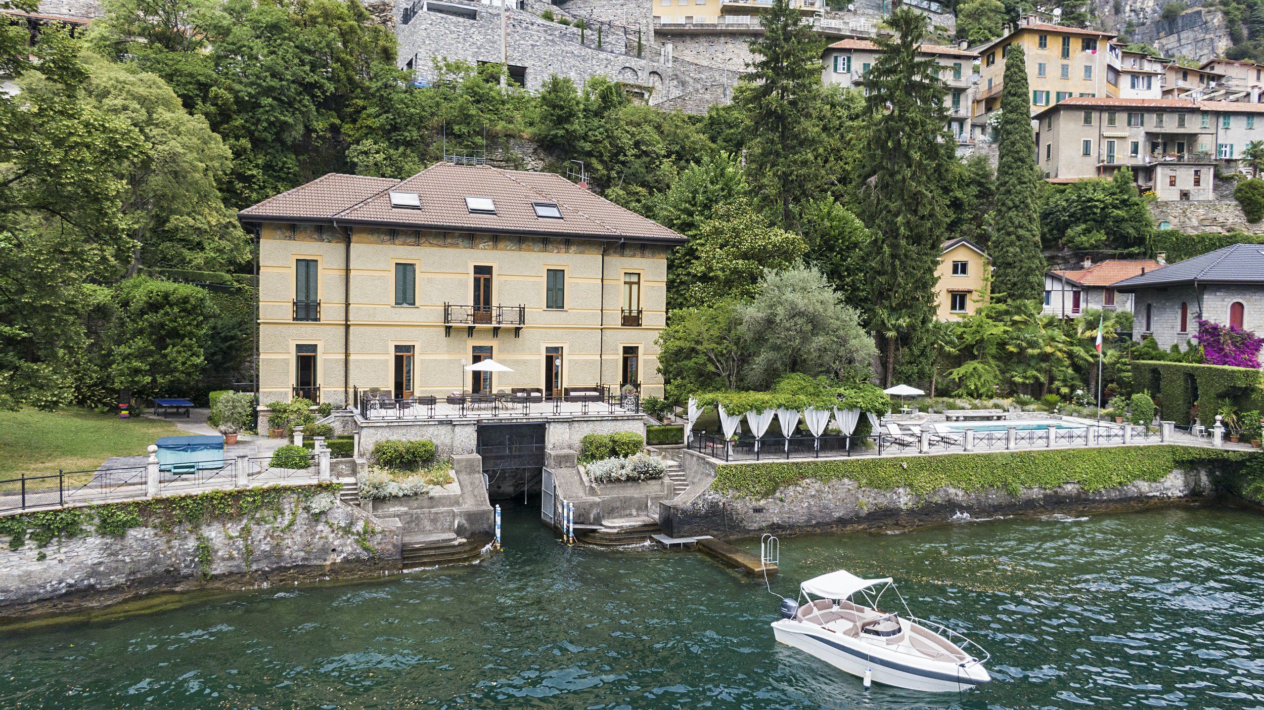 Francis York Historic Italian Villa on the Shores of Lake Como 70.jpg
