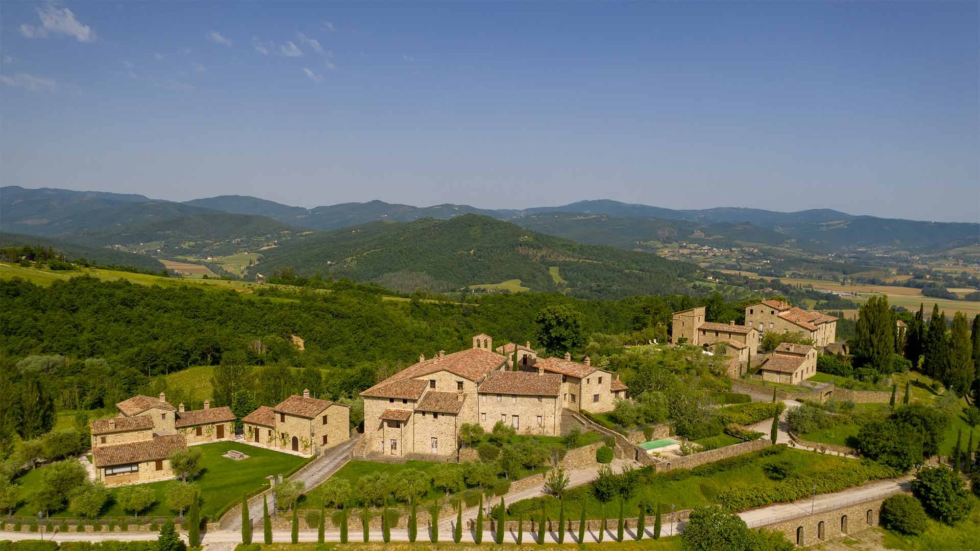 Francis York Ancient Hamlet For Sale Near the Border of Tuscany and Umbria 21.jpg