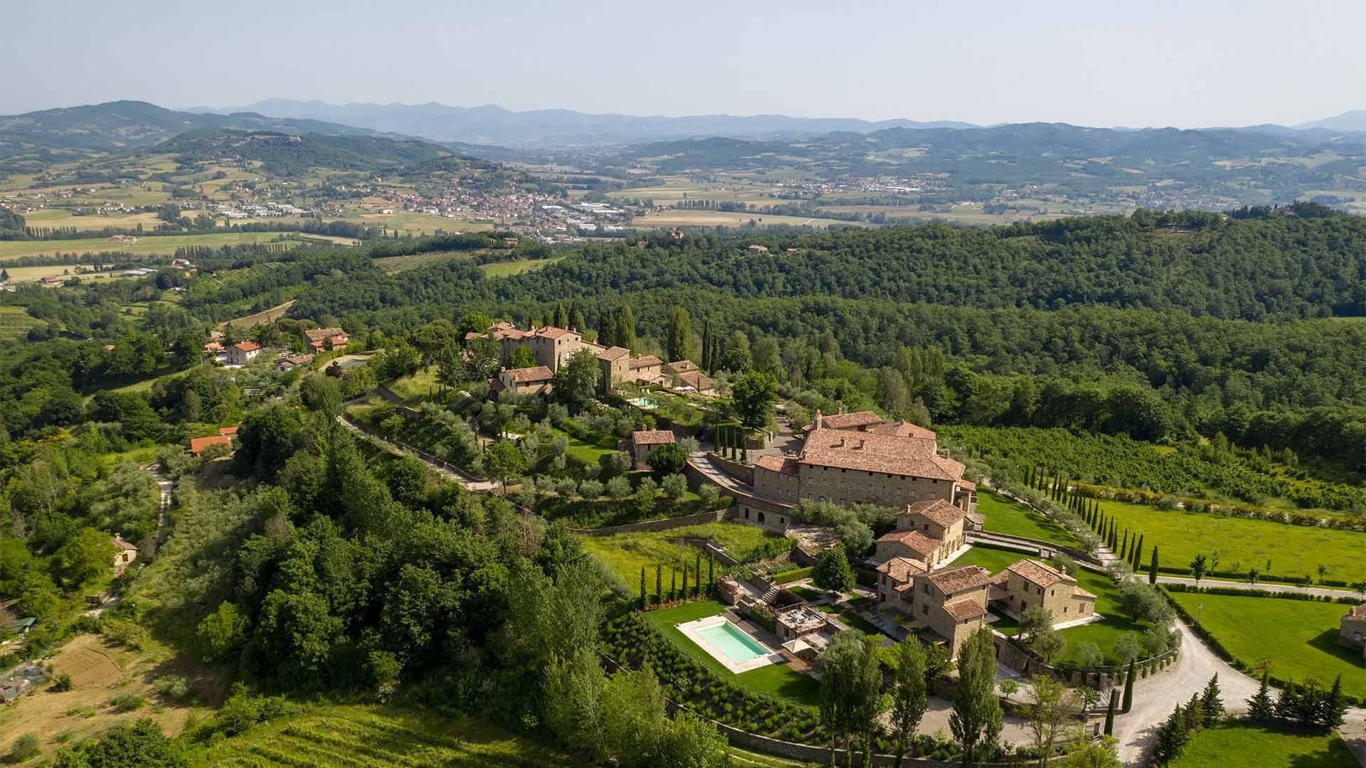 Francis York Ancient Hamlet For Sale Near the Border of Tuscany and Umbria 28.jpg