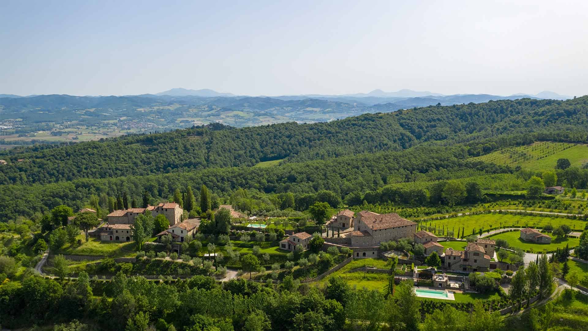 Francis York Ancient Hamlet For Sale Near the Border of Tuscany and Umbria 24.jpg