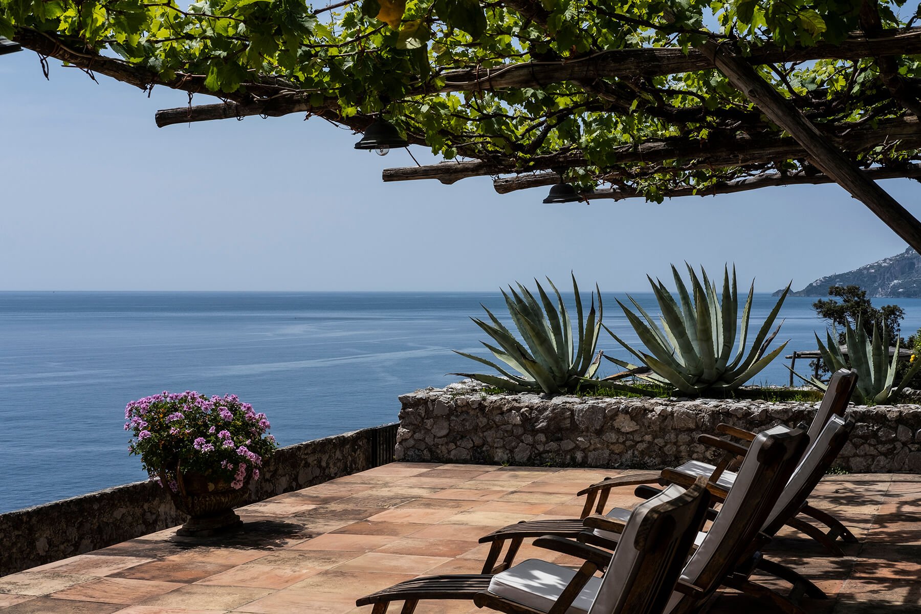 Francis York Fully Catered Luxury Villa Rental on the Amalfi Coast 17.jpg