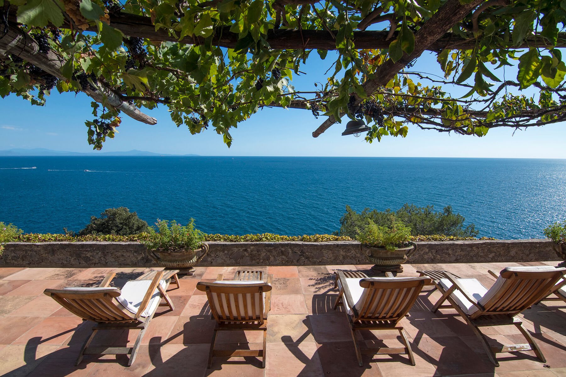 Francis York Fully Catered Luxury Villa Rental on the Amalfi Coast 4.jpg