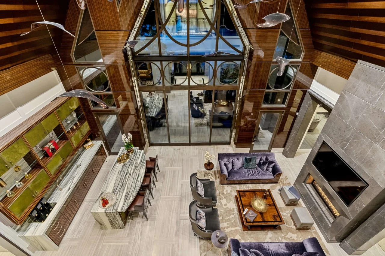 Chateau Du Lac Luxury Muskoka Living on Lake Rousseau, Canada — Francis York