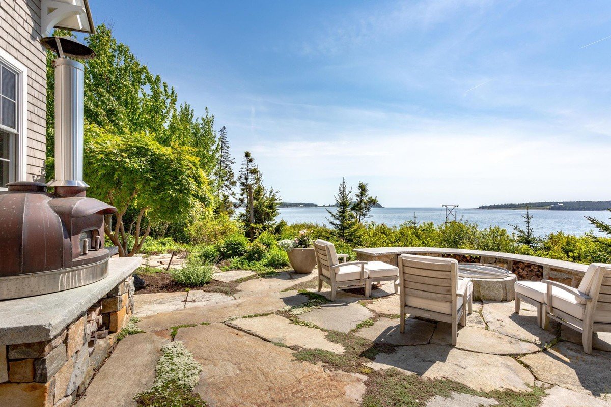 Franics York Oceanfront Estate in Maine  Featured in Architectural Digest 27.jpeg