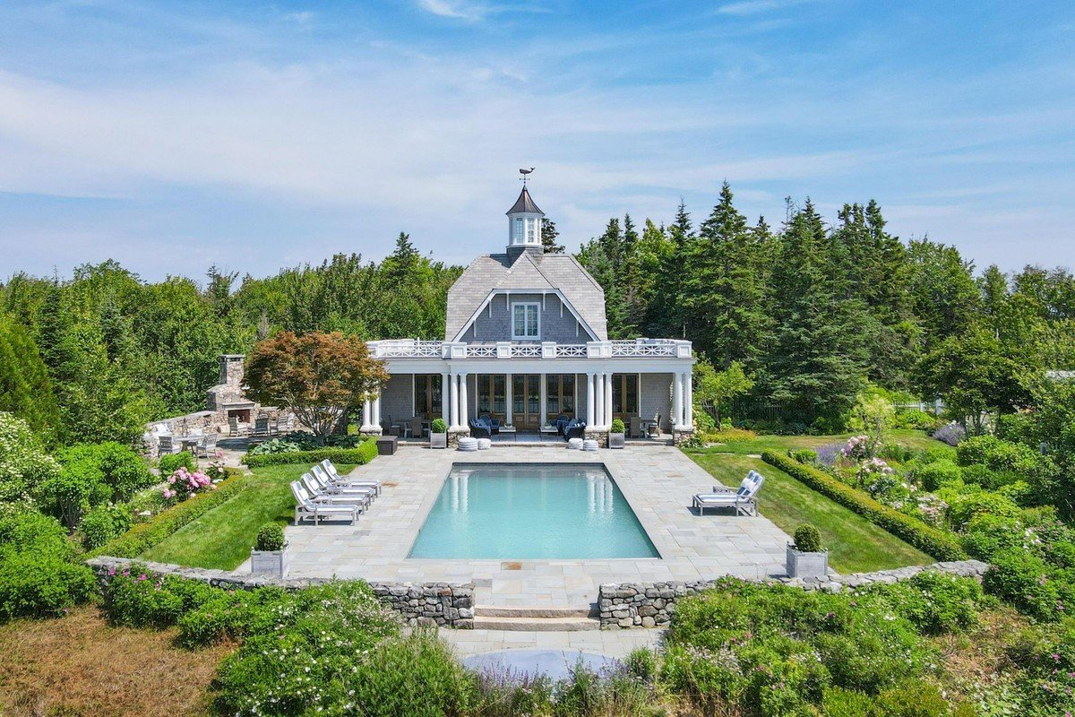 Franics York Oceanfront Estate in Maine  Featured in Architectural Digest 19.jpeg