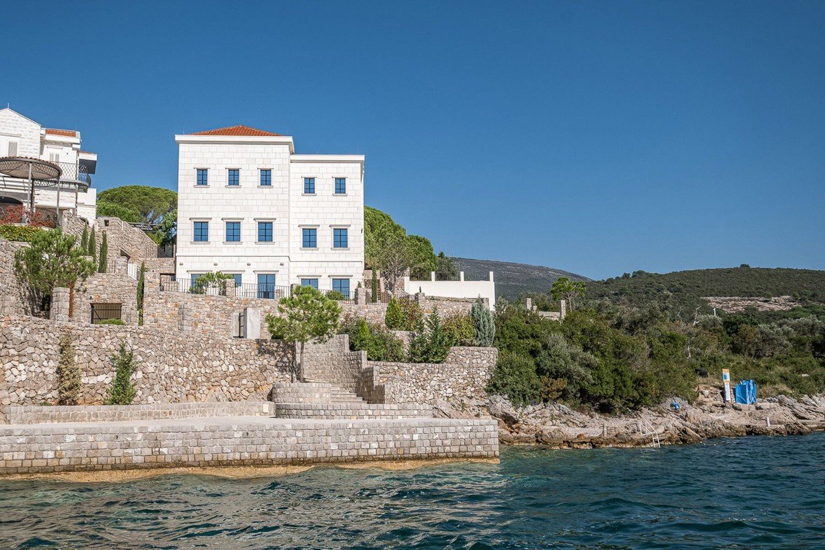 Francis York Villa Mirista: Seafront Villa at the Entrance to the Bay of Kotor, Montenegro 20.jpeg