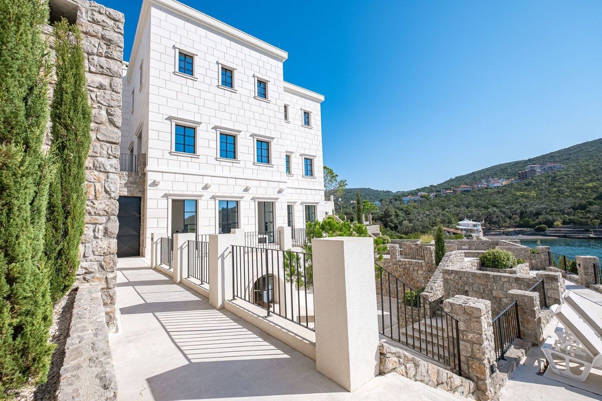 Francis York Villa Mirista: Seafront Villa at the Entrance to the Bay of Kotor, Montenegro 17.jpeg