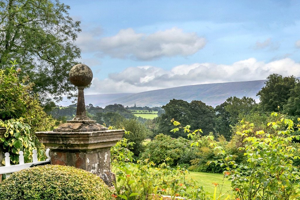 Francis York 17th Century Country House Near the Lake District, England 31.jpg