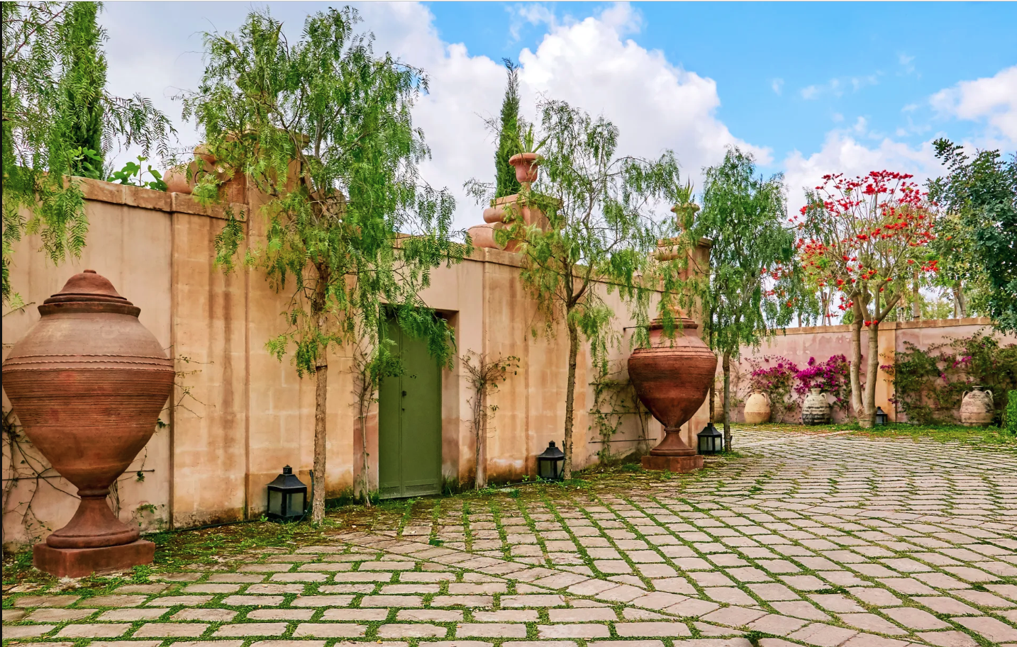 Francis York Jacques Garcia White Lotus Villa in Sicily AD Photo Oberto Gili Inc 13.png