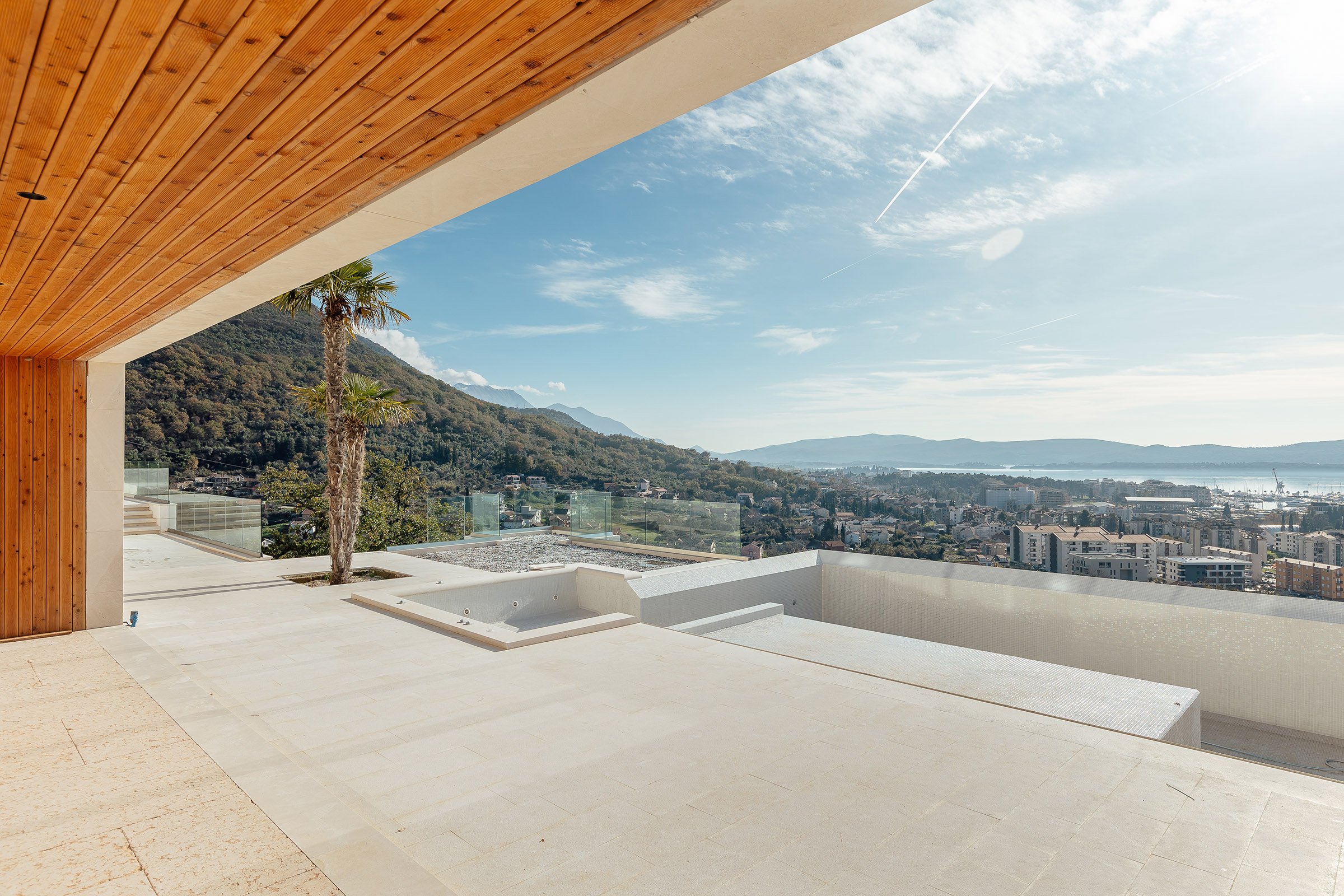 0 15-Old Olive Villa: Luxury Villa with Sea Views Near Porto Montenegro.jpg