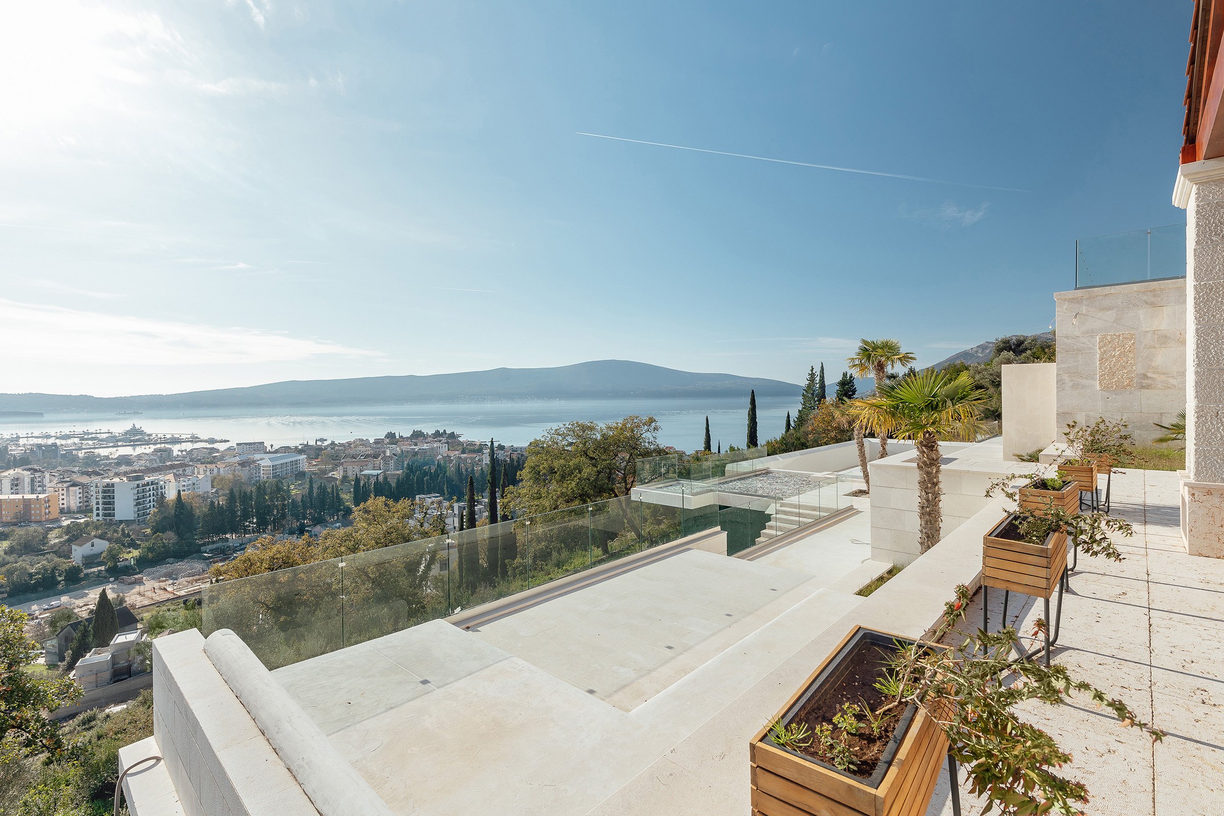 0 25-Old Olive Villa: Luxury Villa with Sea Views Near Porto Montenegro.jpg