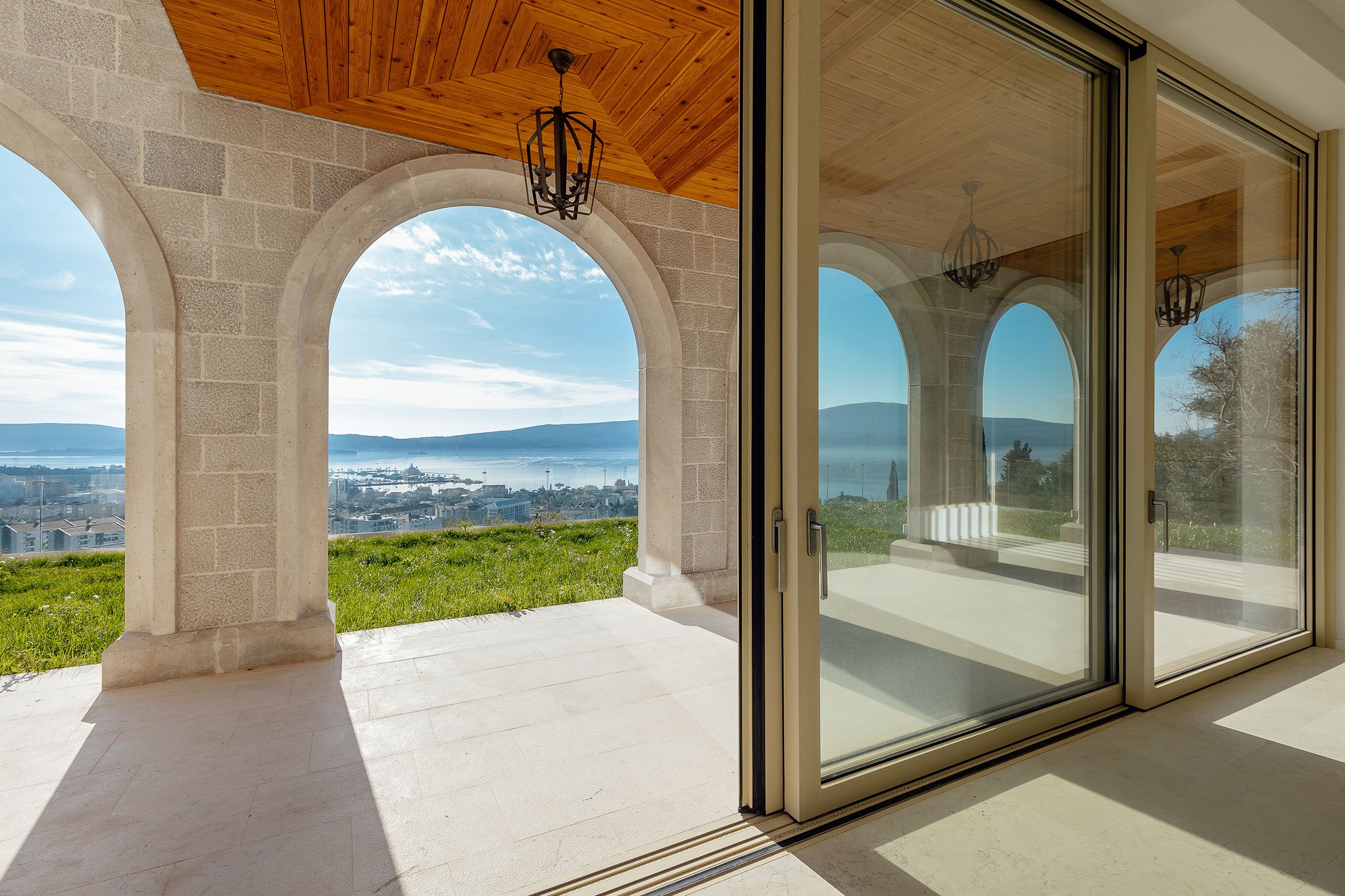 11-unique-designer-villa-overlooking-Porto-Montenegro.jpg