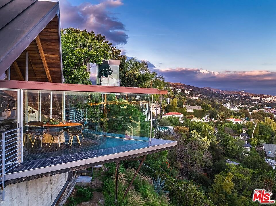 Francis York Iconic Mid-Century House Overlooking Sunset Strip in Los Angeles, California 5.jpg