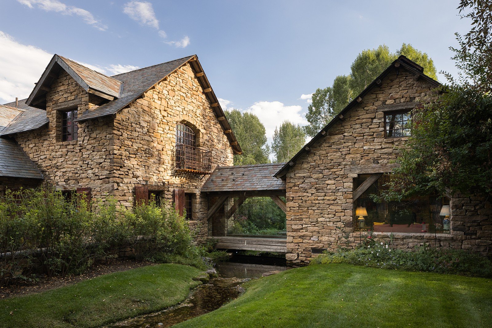 Francis York English-Style Country House in Wyoming’s Tucker Ranch  62.jpeg