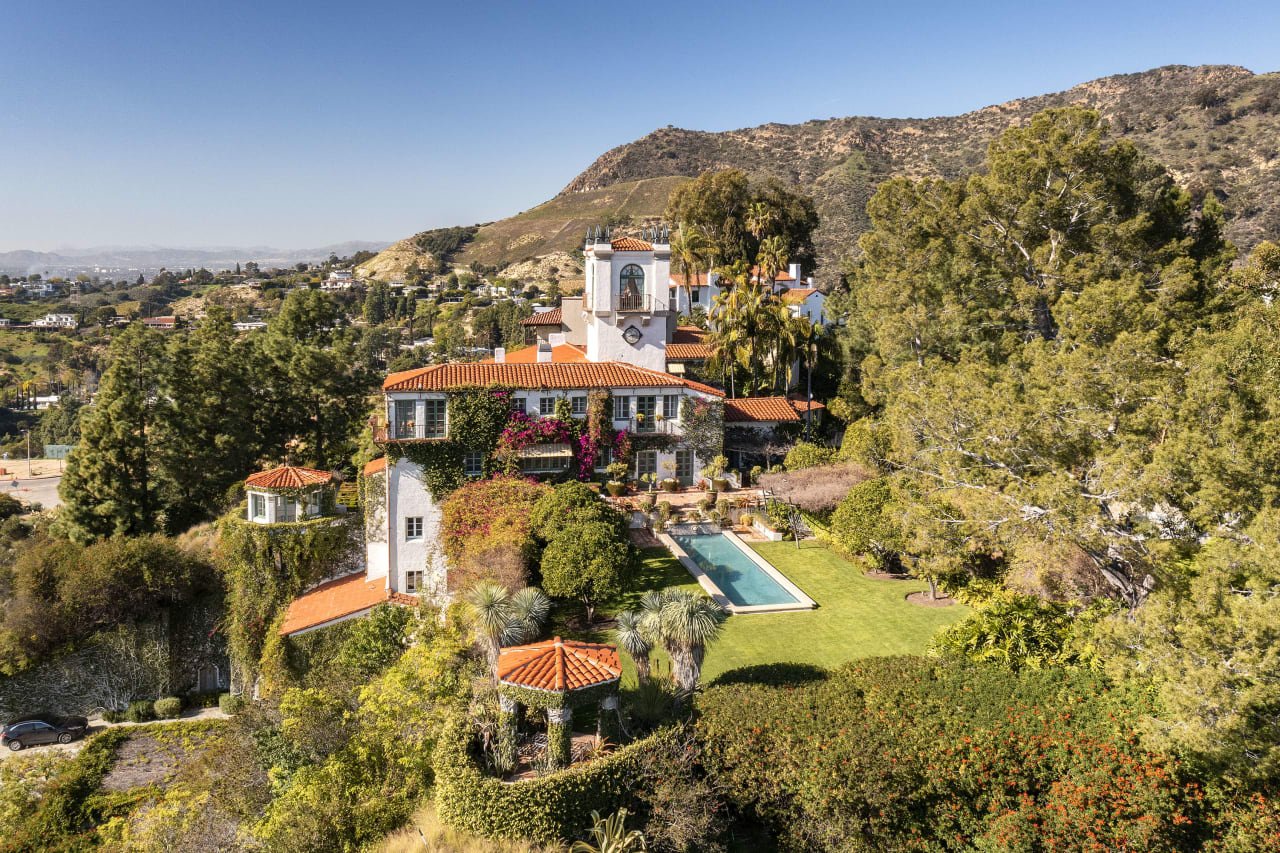Francis York Castello del Lago: 1920s Spanish-Style Estate in the Hollywood Hills 27.jpeg
