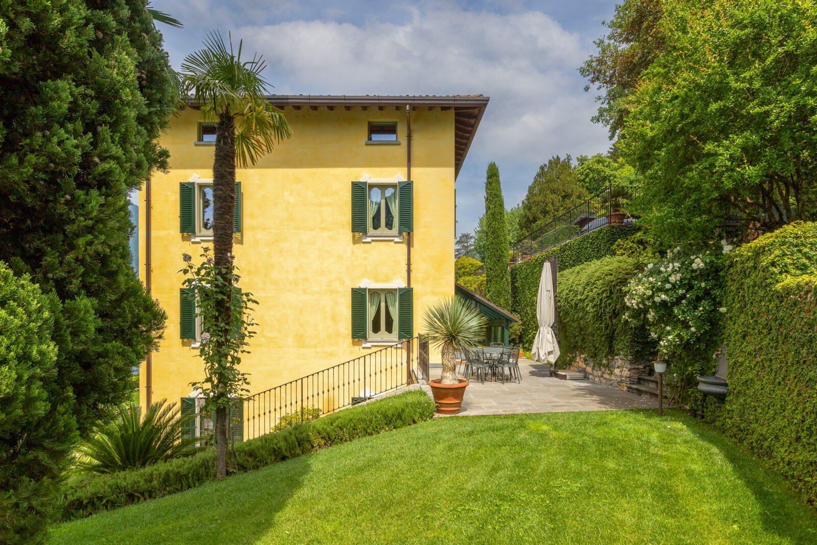 Renovated 18th Century Italian Villa on the Shores of Lake Como